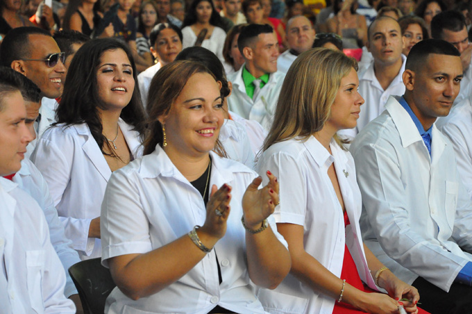 Efectúa Granma su mayor graduación de médicos extranjeros Efectúa Granma su mayor graduación de médicos extranjeros