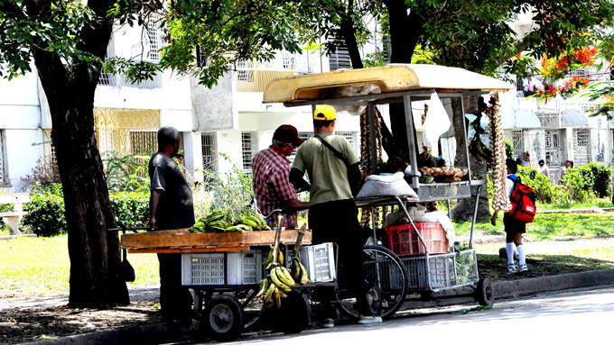 Trabajo por cuenta propia: impacto en el ordenamiento territorial y urbanístico Trabajo por cuenta propia: impacto en el ordenamiento territorial y urbanístico