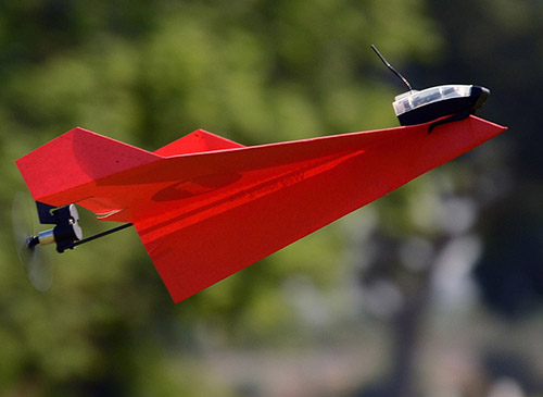 EE.UU. aprueba el uso de drones de papel para filmar videos y hacer fotos EE.UU. aprueba el uso de drones de papel para filmar videos y hacer fotos