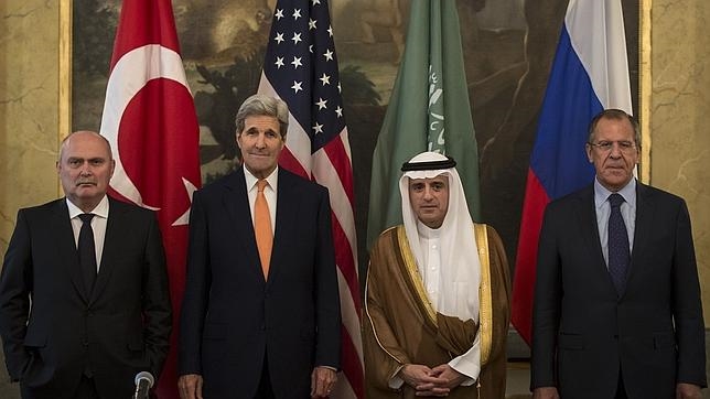 EE.UU., Rusia, Turquía y Arabia Saudí negocian en Viena el futuro político de Siria EE.UU., Rusia, Turquía y Arabia Saudí negocian en Viena el futuro político de Siria