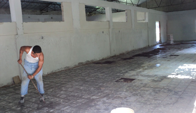 El taller que se construye puede estar listo para el 19 de Noviembre, Día de la Cultura Física y el Deporte, cuyas actividades centrales en la provincia ganaron los boyarribenses / FOTO Leonardo Leyva
