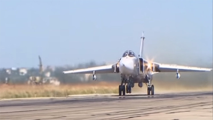 El potente bombardero ruso Su-24M entra en acción en Siria El potente bombardero ruso Su-24M entra en acción en Siria