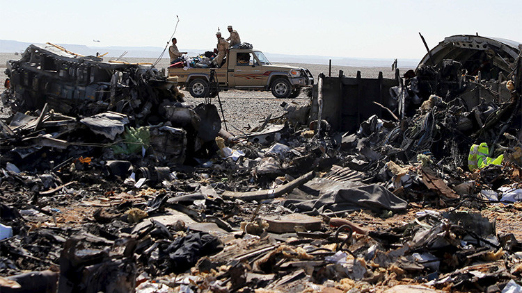 La caja negra del avión ruso confirma que sufrió una explosión en vuelo La caja negra del avión ruso confirma que sufrió una explosión en vuelo