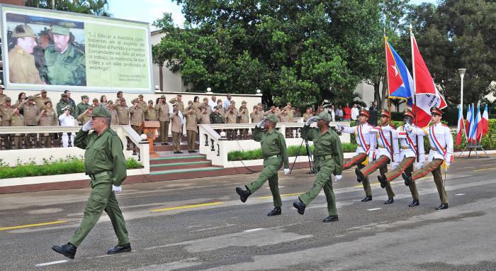 Otorgada a la Escuela Militar Superior Comandante Arides Estévez Sánchez la Orden “Antonio Maceo” Otorgada a la Escuela Militar Superior Comandante Arides Estévez Sánchez la Orden “Antonio Maceo”