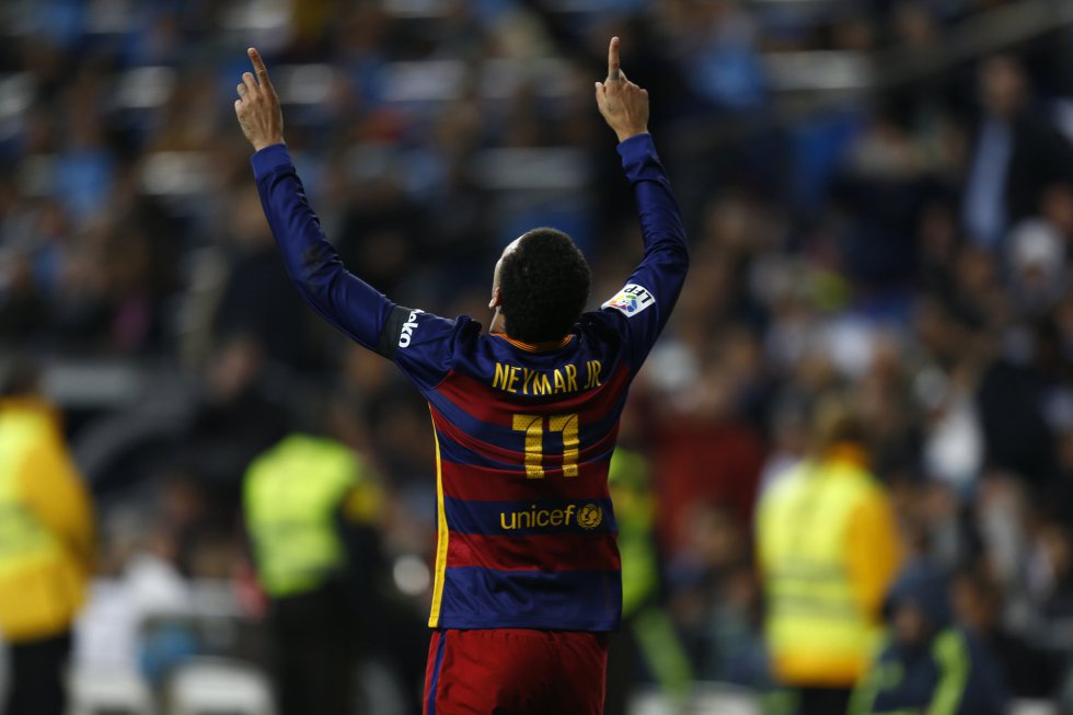 Neimar celebra un gol contra el Madrid rurante el encuentro