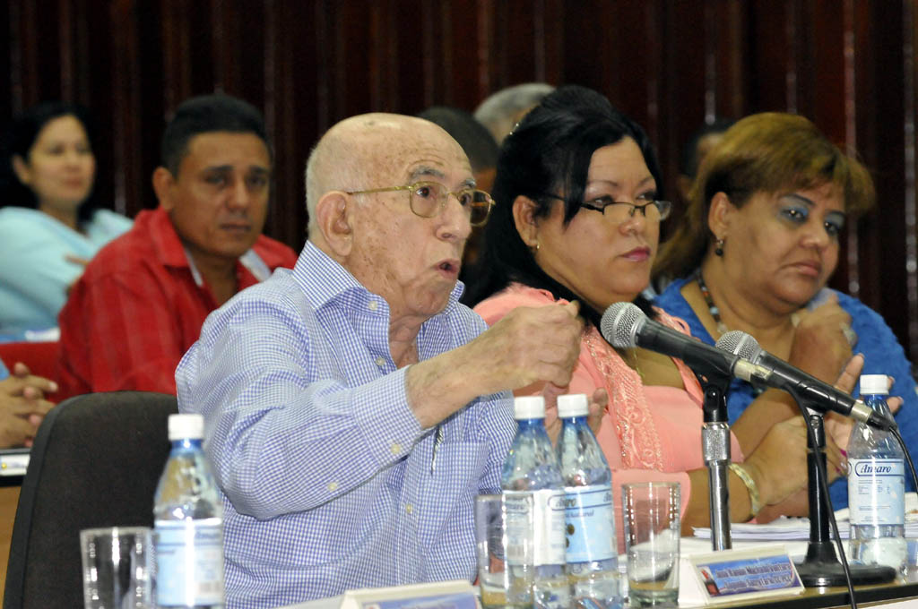 Asamblea del Partido en Granma 4