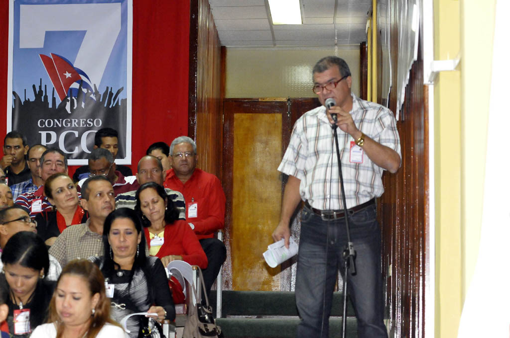 Asamblea del Partido en Granma