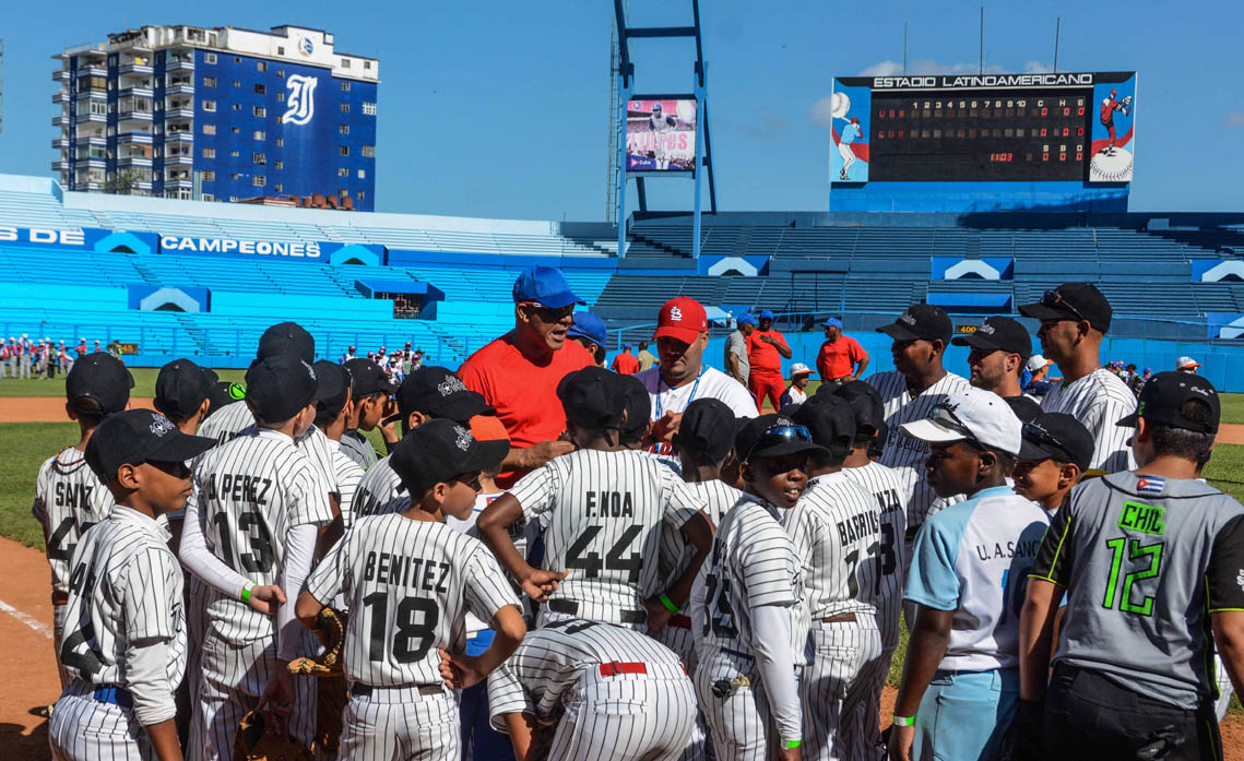 LA HABANA-INTERCAMBIO ENTRE LAS GRANDES LIGAS Y LA FEDERACION CU