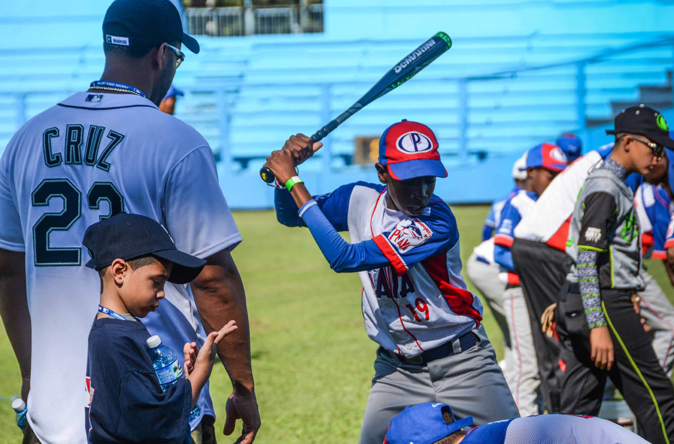 LA HABANA-INTERCAMBIO ENTRE LAS GRANDES LIGAS Y LA FEDERACION CU