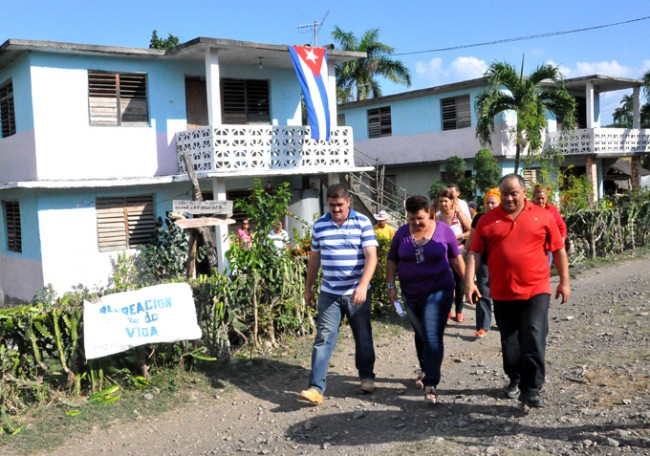 Barrio El Jagüey, de Arryo Blanco, recién electrificado mediante el Sistema electroenergético Nacional. Foto/Rafael Martínez Arias