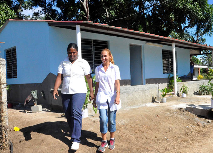 Destacan impacto de servicios del nuevo consultorio médico en Yara, Granma Destacan impacto de servicios del nuevo consultorio médico en Yara, Granma