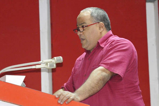 Dirigente partidista exhorta a lograr la integralidad en la ejecución de cada tarea Dirigente partidista exhorta a lograr la integralidad en la ejecución de cada tarea