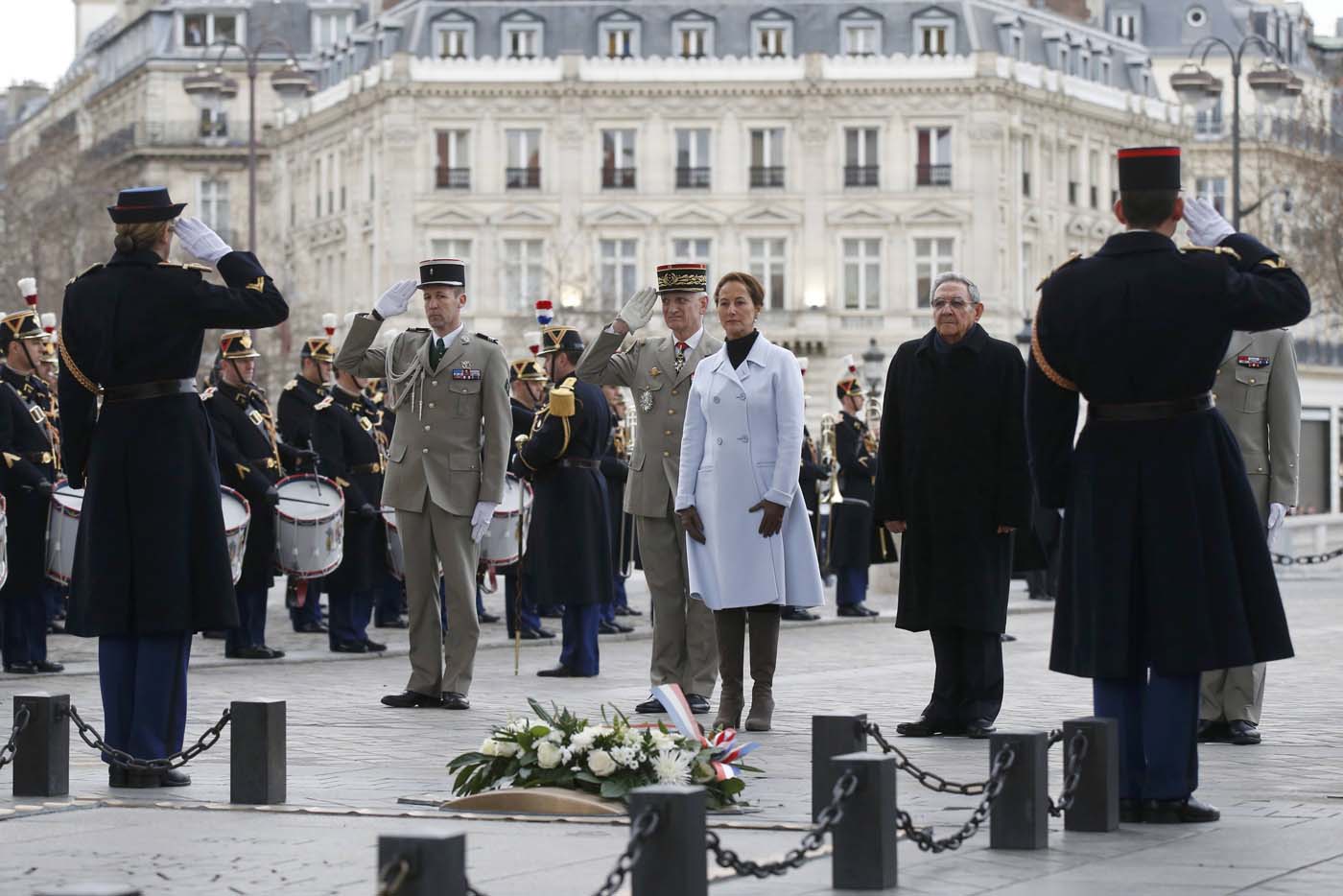 Cuba's President Raul Castro attends a ceremony at the Tomb of the Unknown Soldier at the Arc de Triomphe in Paris