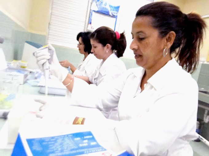 Arriba a su séptimo aniversario Centro Médico Ambulatorio Arriba a su séptimo aniversario Centro Médico Ambulatorio