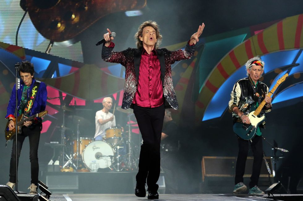 La legendaria banda de rock británica The Rolling Stones ofrece un concierto este viernes 25 de marzo en la Ciudad Deportiva de La Habana (Cuba), con una audiencia multitudinaria efe