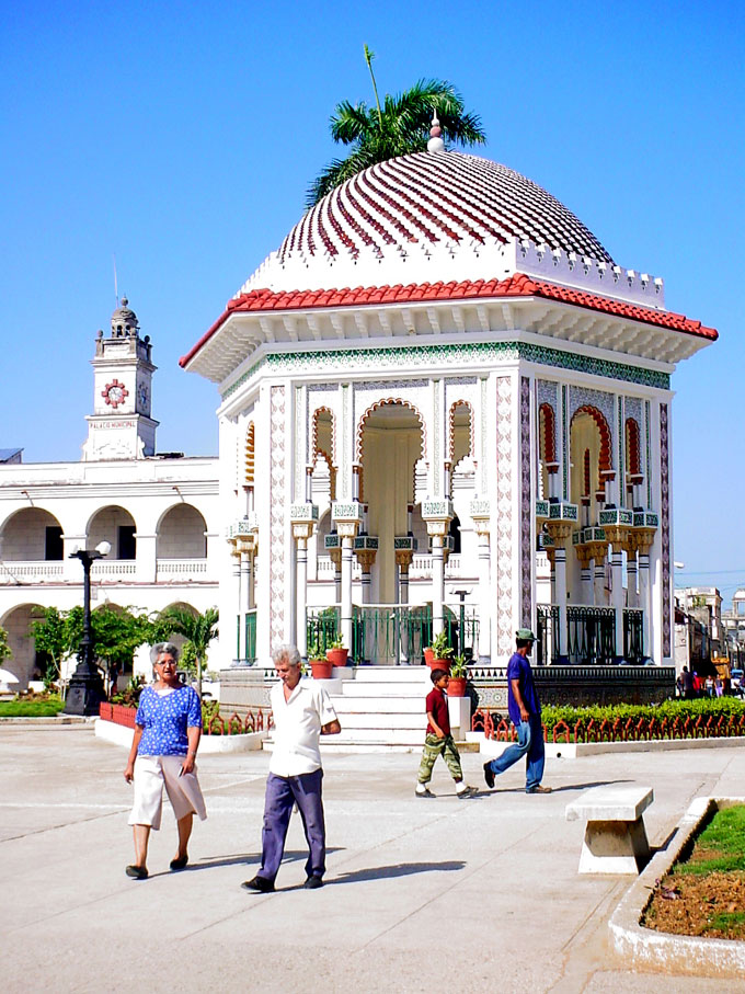 Glorieta de Manzanillo, Cuba