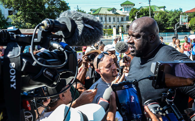 LA HABANA-COMPARTE EXPERIENCIAS SHAQUILLE O'NEAL CON NIÑOS CUBANOS