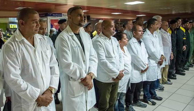 Regresa de Ecuador brigada médica en misión tras el terremoto Regresa de Ecuador brigada médica en misión tras el terremoto