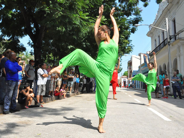 Realizarán II Encuentro de danza Tiempo de tres en un espacio Realizarán II Encuentro de danza Tiempo de tres en un espacio