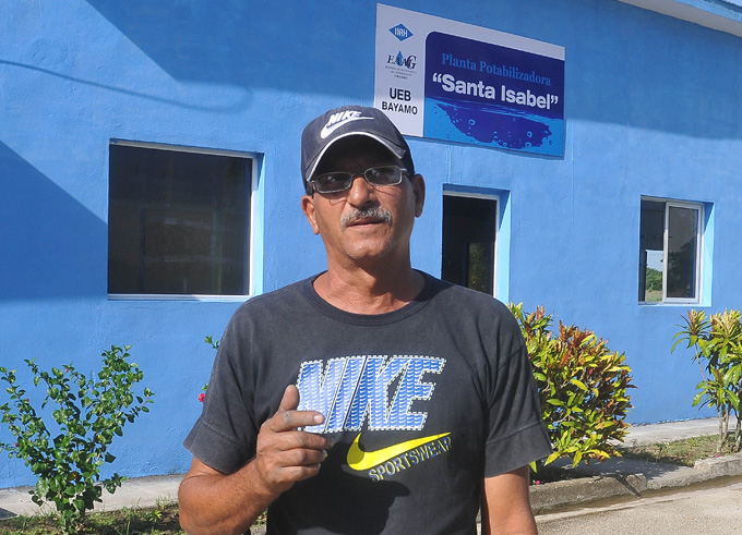 Reynaldo Chacón piensa trabajar en la planta hasta su jubilación FOTO/Luis C. Palacios Leyva