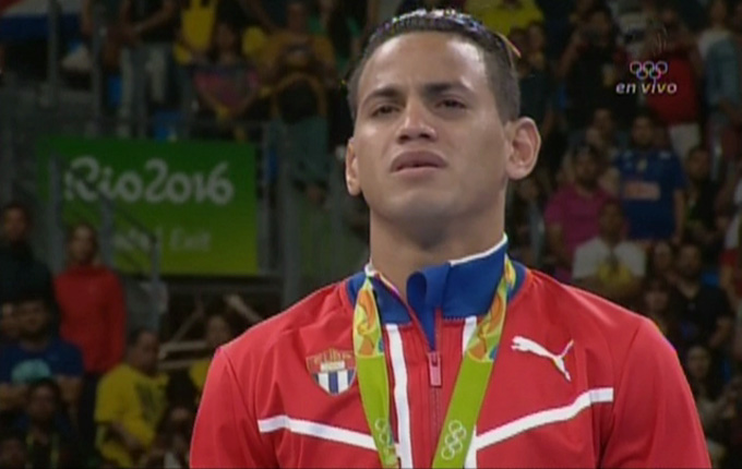 Medalla de Oro para Robeisy Ramírez