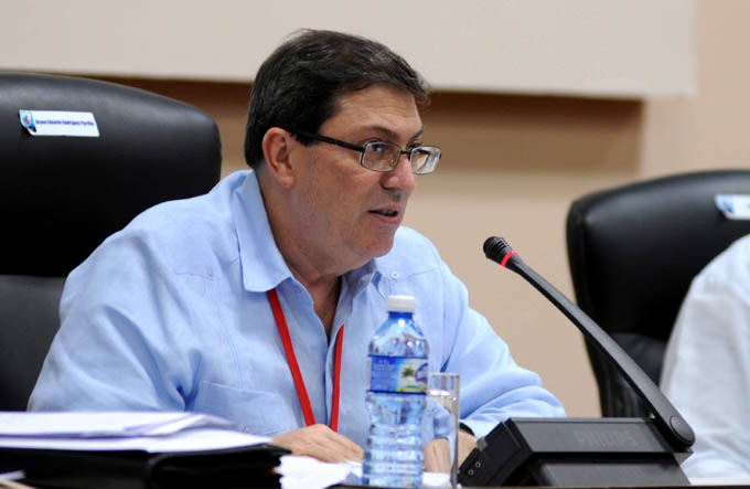 CUBA-LA HABANA-DISCUTEN CONCEPTUALIZACIÓN DEL MODELO ECONÓMICO Y SOCIAL SOCIALISTA CUBANO EN EL SÉPTIMO CONGRESO DEL PCC