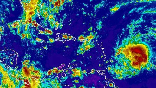 Alerta en el Caribe por paso de onda tropical Alerta en el Caribe por paso de onda tropical