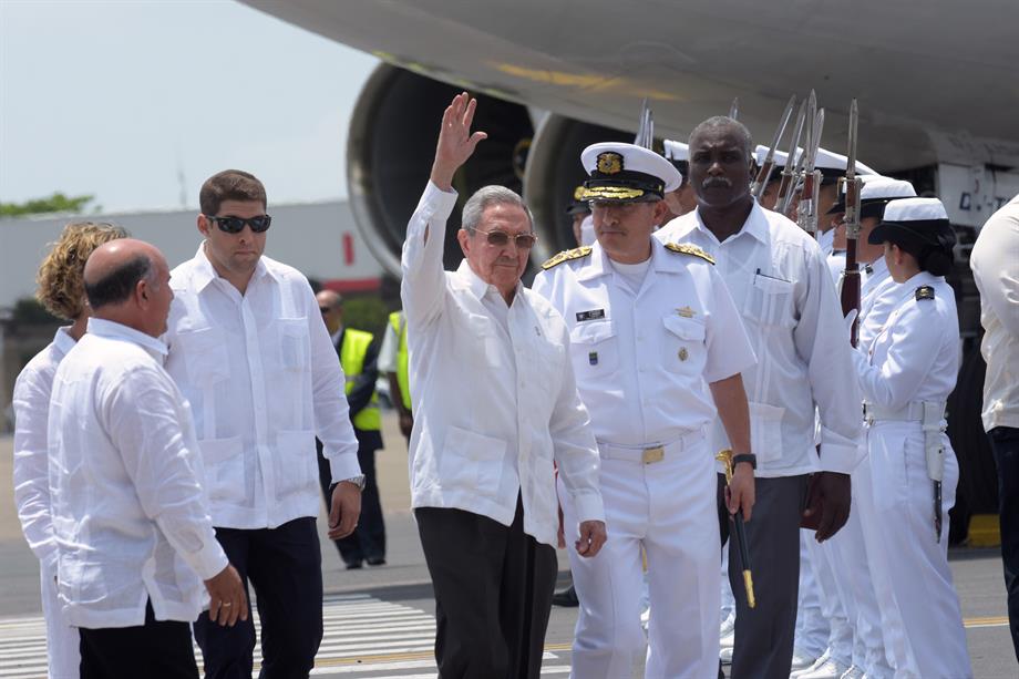 Raúl Castro Ruz, llegó a Colombia para Acuerdos de Paz