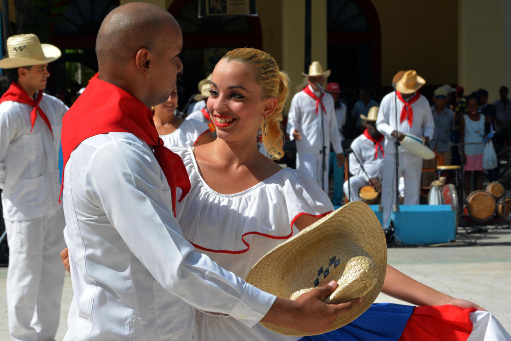 CUBA-GRANMA-PRESENTACIÓN DEL BALLET FOLKLÓRICO DE CAMAGÜEY EN LA FIESTA DE LA CUBANÍA