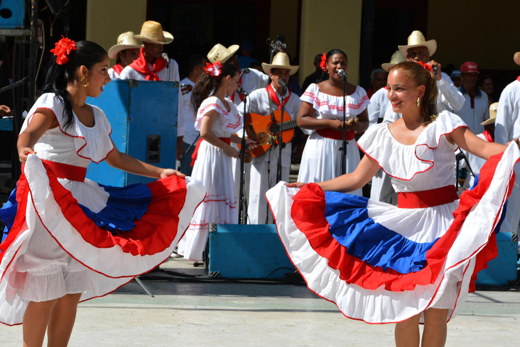 CUBA-GRANMA-PRESENTACIÓN DEL BALLET FOLKLÓRICO DE CAMAGÜEY EN LA FIESTA DE LA CUBANÍA