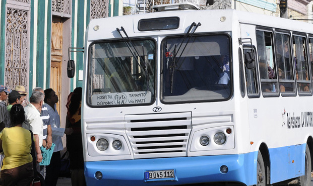 Restablecen servicio de transporte en Granma Restablecen servicio de transporte en Granma