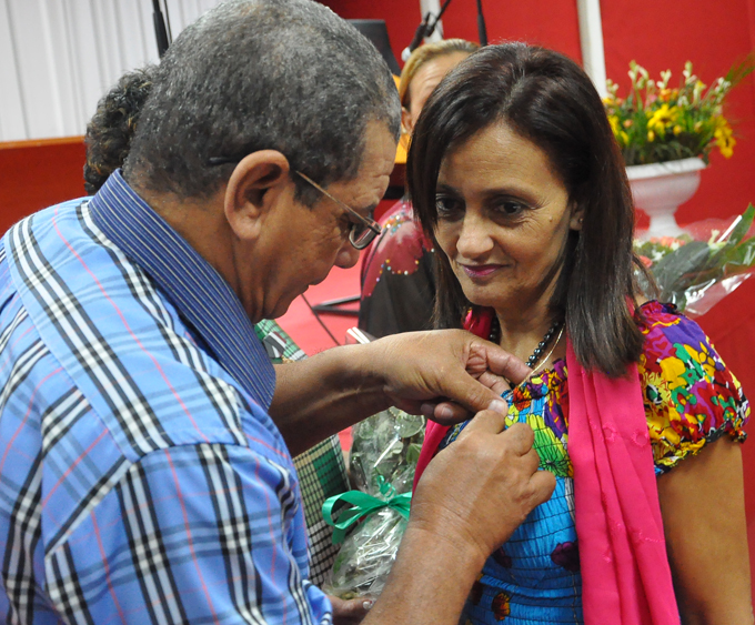 Festejan en Granma aniversario 55 del Sindicato de la Administración Pública Festejan en Granma aniversario 55 del Sindicato de la Administración Pública