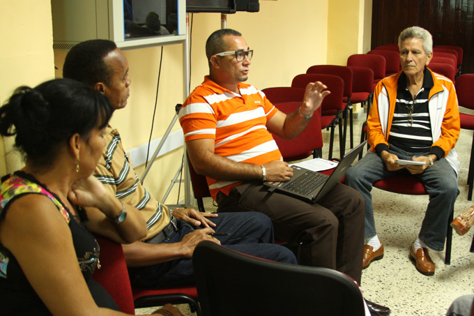 Debaten en Bayamo sobre manejo integral de la sequía (+ audio) Debaten en Bayamo sobre manejo integral de la sequía (+ audio)