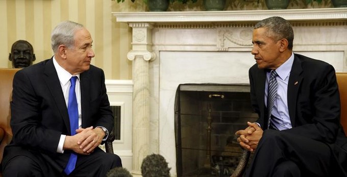 El primer ministro israelí, Benjamin Netanyahu, junto al presidente estadounidense, Barack Obama, en una reunión en la oficina Oval en la Casa Blanca en Washington