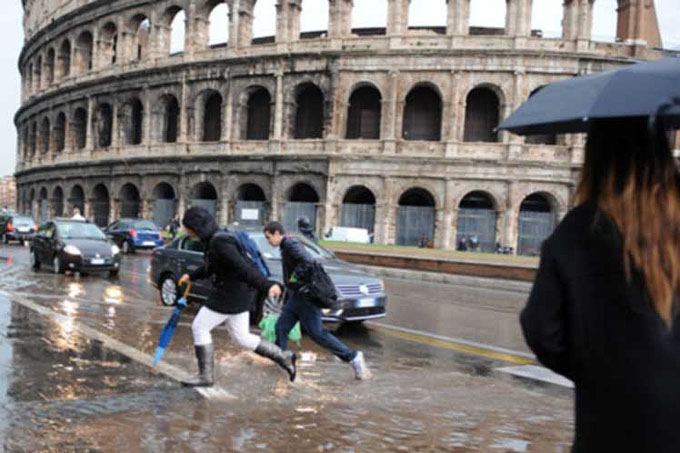 Persiste situación meteorológica adversa en Italia Persiste situación meteorológica adversa en Italia
