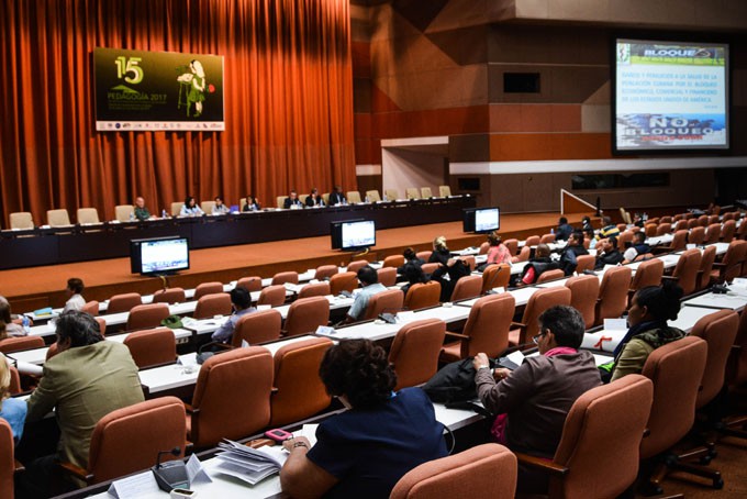 CUBA-LA HABANA-PANEL PERSISTENCIA  DEL BLOQUEO DE ESTADOS UNIDOS