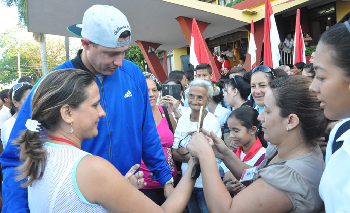 Recibimiento equipo Alazanes