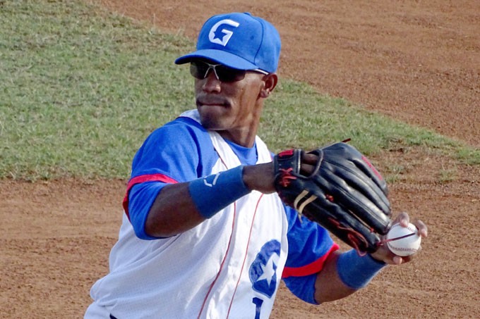 Roel Santos Alazanes Cuba