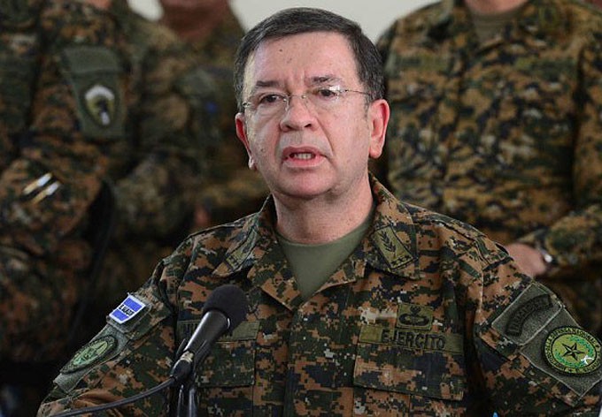 David-Munguía-Payés-Ministro-de-Defensa-de-El-Salvador.-Redes