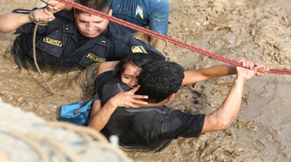 Cuba ofrece brigada médica para asistir a Perú tras inundaciones Cuba ofrece brigada médica para asistir a Perú tras inundaciones