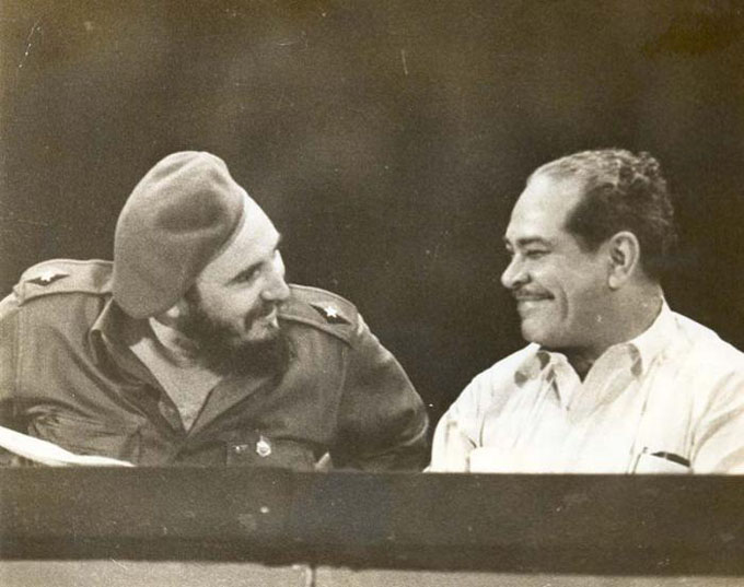 Homenaje al destacado dirigente comunista Blas Roca Homenaje al destacado dirigente comunista Blas Roca