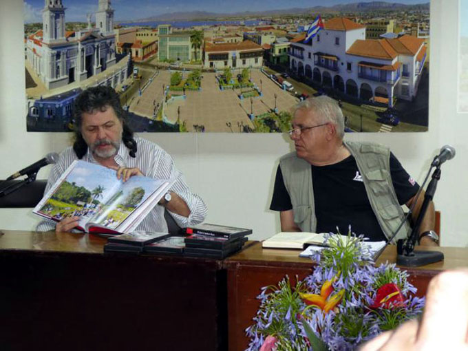 Culmina Feria Internacional del Libro con homenaje a Fidel Culmina Feria Internacional del Libro con homenaje a Fidel