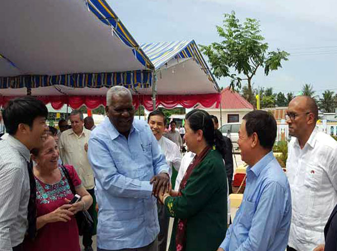Misión parlamentaria cubana constata logros de provincia vietnamita Misión parlamentaria cubana constata logros de provincia vietnamita