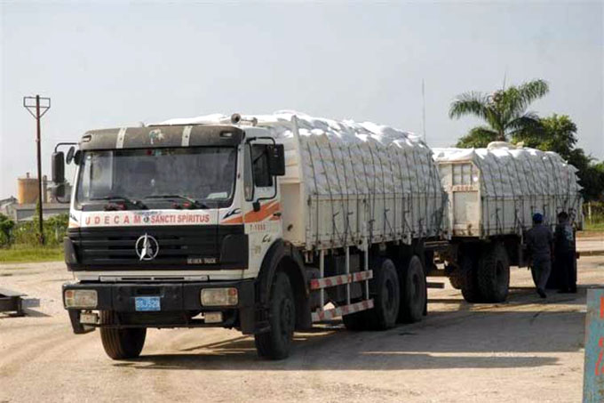Califican transportación de carga como fundamental en economía cubana Califican transportación de carga como fundamental en economía cubana
