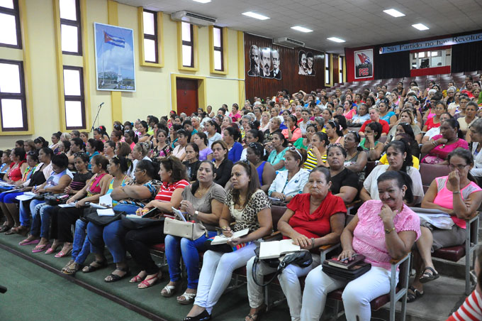Granma, provincia Destacada en emulación de la Federación de Mujeres Cubanas Granma, provincia Destacada en emulación de la Federación de Mujeres Cubanas