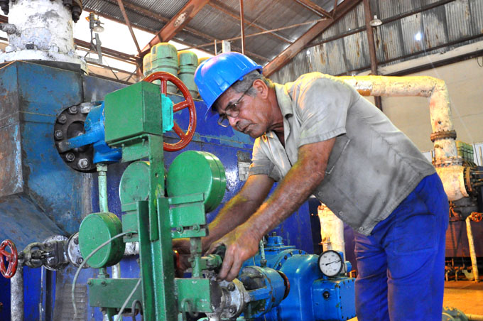 Aprueba Azcuba nuevas inversiones en Granma Aprueba Azcuba nuevas inversiones en Granma