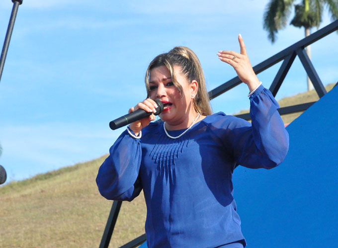 Ary Rodíguez: Una cubana afortunada Ary Rodíguez: Una cubana afortunada