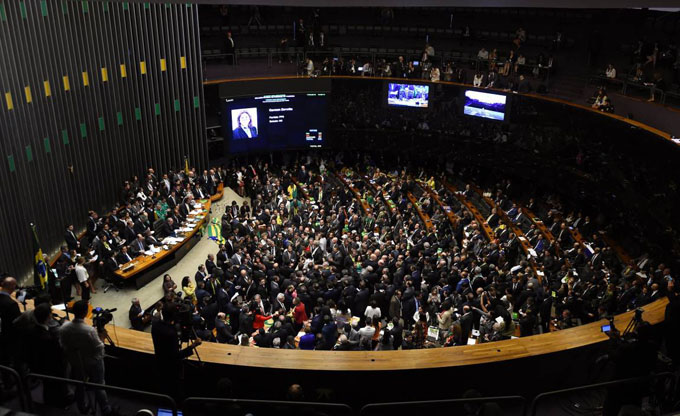 Cambios en sistema político-electoral de Brasil deben aprobarse hoy Cambios en sistema político-electoral de Brasil deben aprobarse hoy