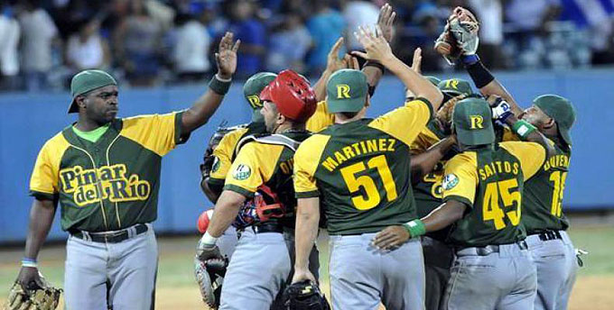 Pinar del Río blanquea y se afinca como líder en béisbol cubano Pinar del Río blanquea y se afinca como líder en béisbol cubano