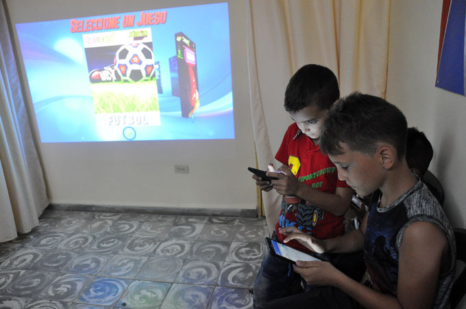 Inauguran Sala de juego virtual en Casa de orientación a la mujer y a la familia de Granma Inauguran Sala de juego virtual en Casa de orientación a la mujer y a la familia de Granma